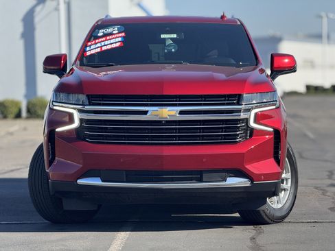 Used 2024 Chevrolet Tahoe LT w/ Luxury Package image 2