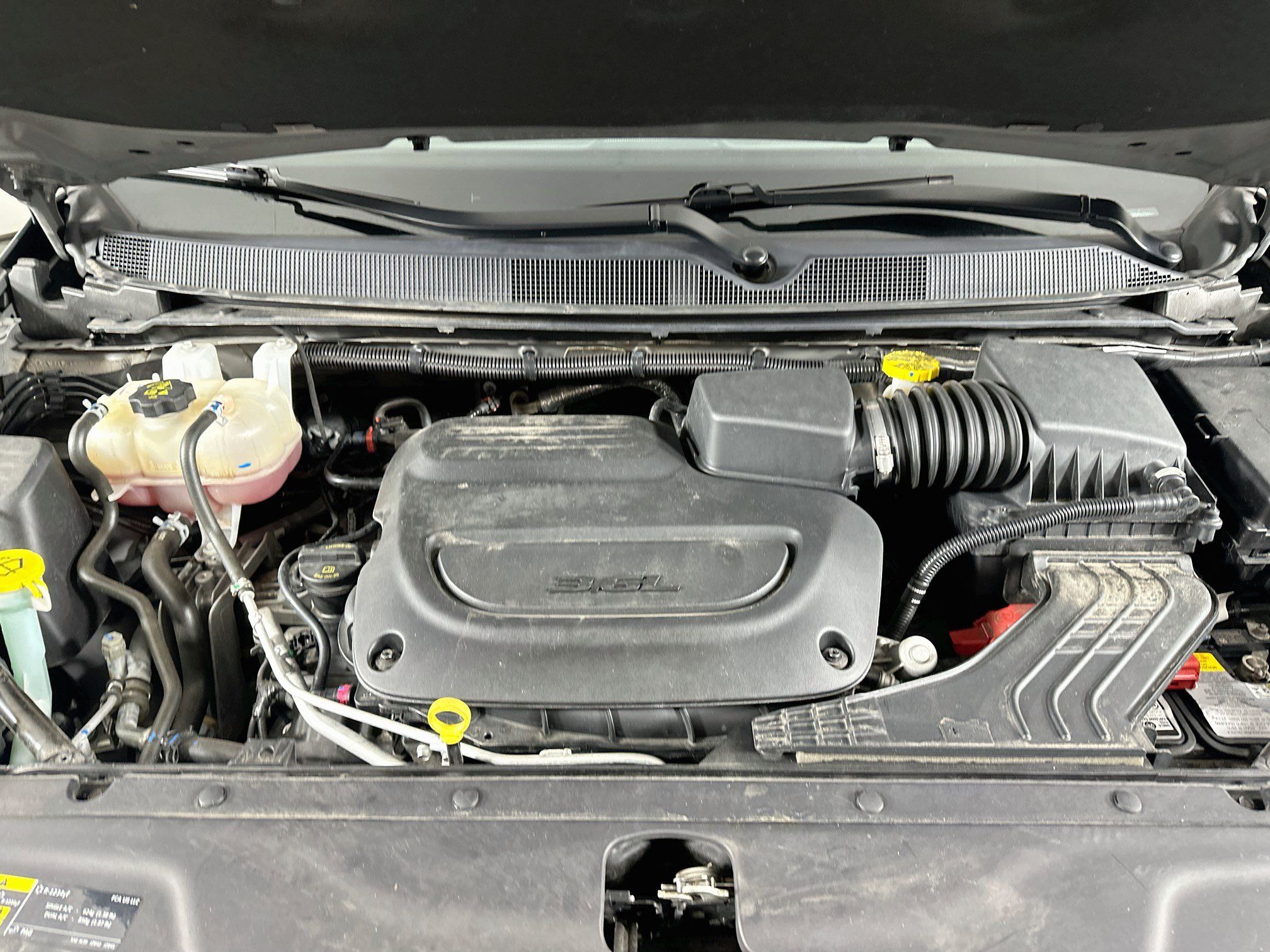 Used 2025 Chrysler Pacifica Select FWD image 34