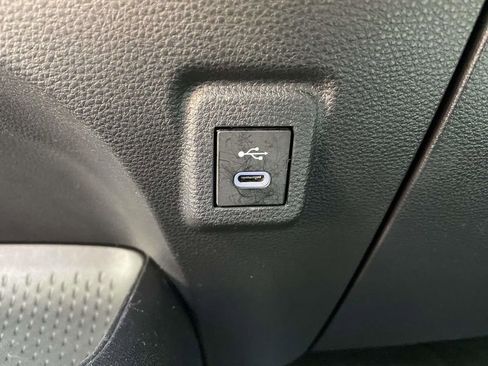 Used 2025 Toyota Corolla LE FWD image 23