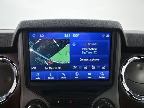 Used 2015 Ford F250 Lariat w/ Lariat Interior Package AWD/4WD image 24