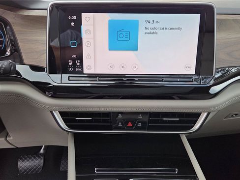 New 2026 Volkswagen Atlas SE FWD image 20