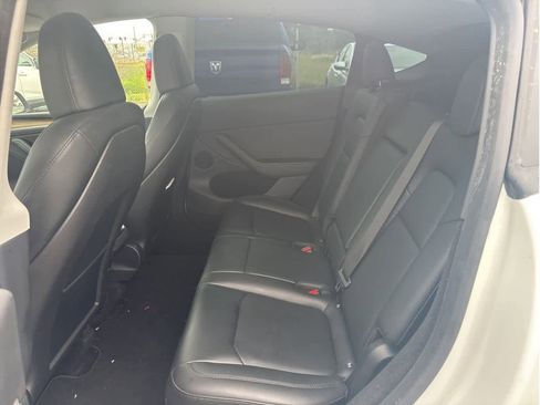 Used 2023 Tesla Model Y Long Range image 5