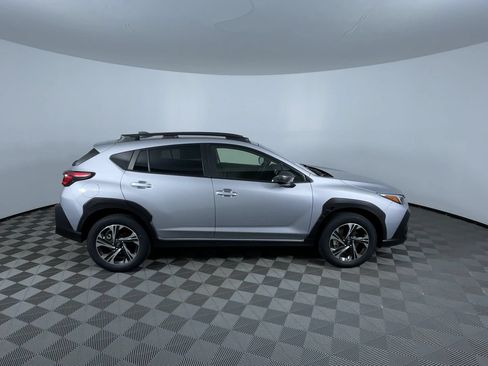 Used 2024 Subaru Crosstrek 2.0i Premium w/ Crosstrek Mirror Package AWD/4WD image 9