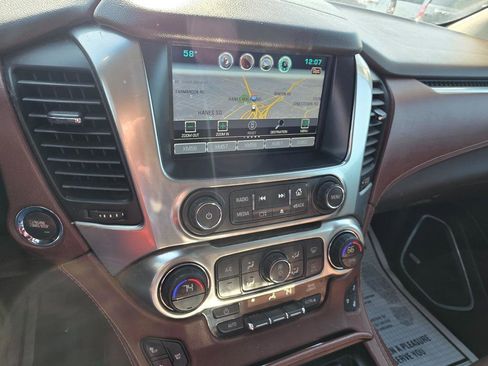 Used 2015 Chevrolet Suburban LTZ image 21