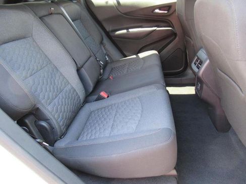 Used 2020 Chevrolet Equinox LT image 31