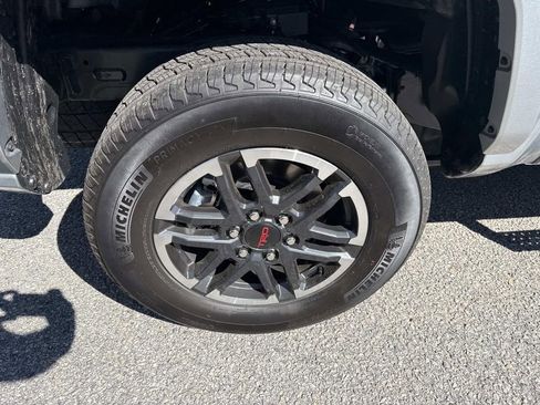 Certified 2025 Toyota Tacoma TRD Sport w/ TRD Sport Upgrade Package image 9