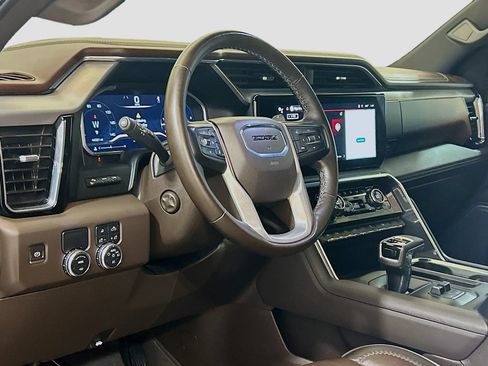 Used 2024 GMC Sierra 1500 Denali w/ Denali Reserve Package RWD image 7