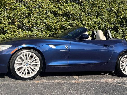 Used 2009 BMW Z4 sDrive35i image 6