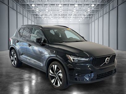 Used 2024 Volvo XC40 B5 Ultimate w/ Protection Package Premier