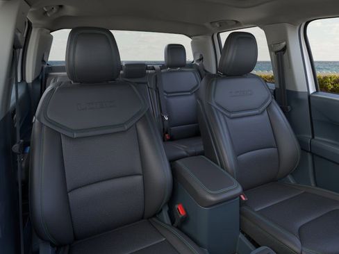 New 2025 Ford Maverick Lobo image 27