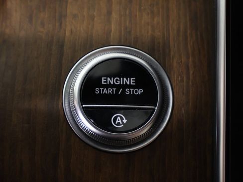 Used 2023 Mercedes-Benz C 300 4MATIC Sedan w/ Exclusive Trim Package image 46