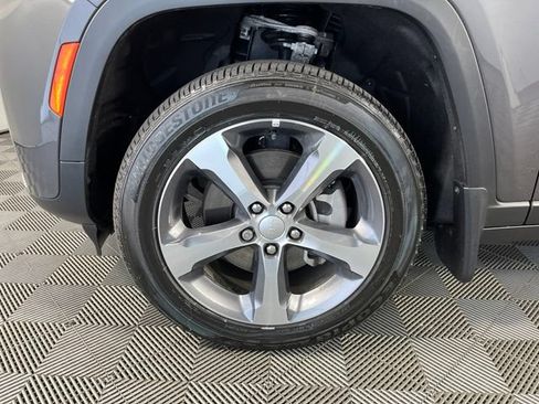 Used 2026 Jeep Grand Cherokee L Limited w/ MOPAR Finishing Package AWD/4WD image 12