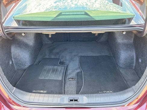 Used 2025 Nissan Altima 2.5 SV FWD image 20