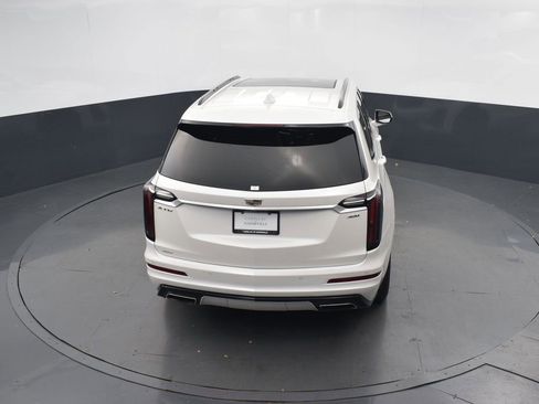 Used 2022 Cadillac XT6 Sport w/ Platinum Package image 43