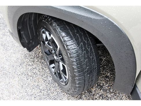 Certified 2025 MAZDA CX-50 Meridian Edition w/ Weather Package AWD/4WD image 29