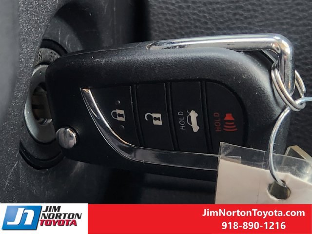 Used 2026 Toyota Corolla LE FWD image 21