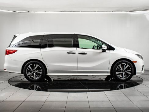 Used 2018 Honda Odyssey Elite image 11