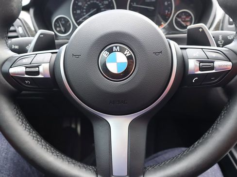 Used 2015 BMW 328i xDrive Sedan AWD/4WD image 32