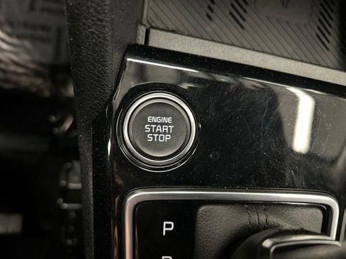 Used 2025 Kia Sportage EX w/ Premium Package image 36