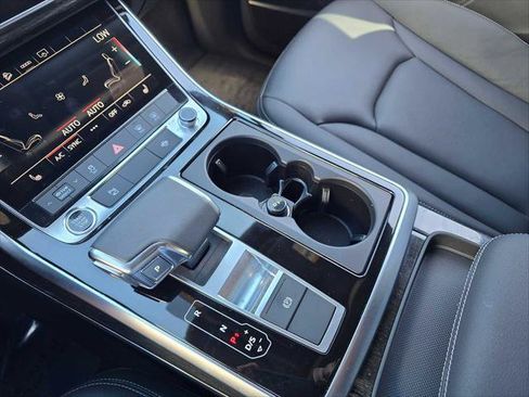 Certified 2025 Audi Q7 2.0T Premium w/ Convenience Plus Package AWD/4WD image 34