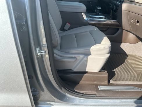 Used 2024 Chevrolet Silverado 1500 RST w/ Convenience Package II AWD/4WD image 33