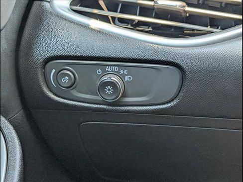 Used 2024 Chevrolet Malibu LT FWD image 24