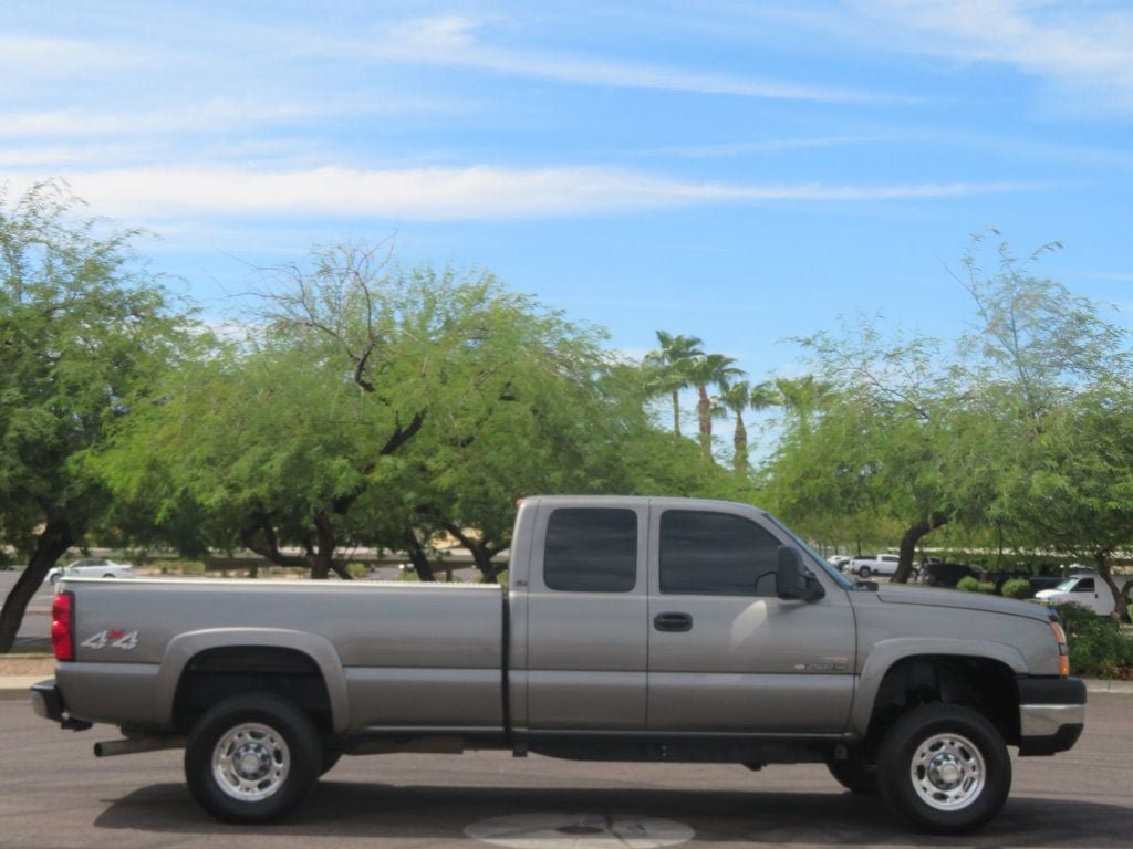 Used 2006 Chevrolet Silverado 2500 LT w/ Onstar Plus Package AWD/4WD image 3