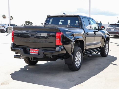 New 2026 Toyota Tacoma SR5 RWD image 7