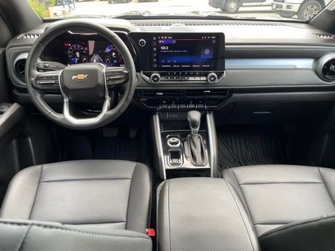 Used 2024 Chevrolet Colorado LT w/ LT Convenience Package III AWD/4WD image 8