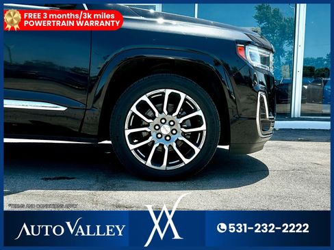 Used 2020 GMC Acadia Denali w/ Technology Package AWD/4WD image 9
