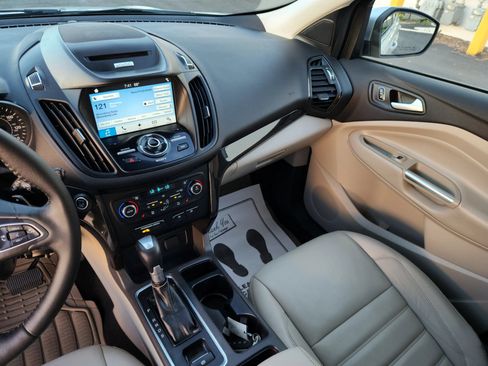 Used 2017 Ford Escape Titanium AWD/4WD image 11
