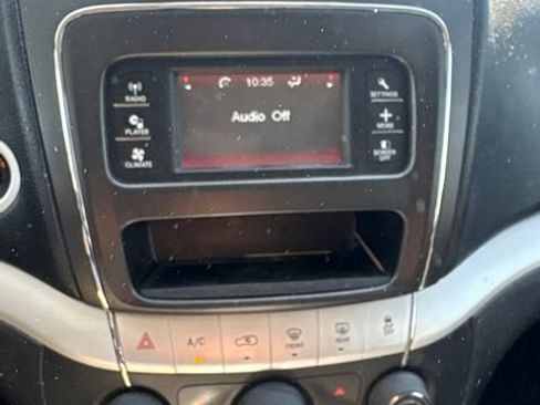 Used 2017 Dodge Journey SXT w/ Comfort/Convenience Group AWD/4WD image 11