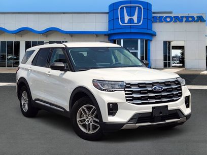 Used 2025 Ford Explorer Active w/ Active Comfort Package