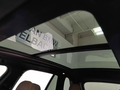 Certified 2022 BMW X5 xDrive45e image 7