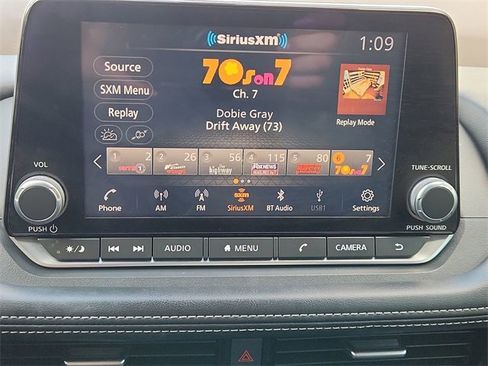 Used 2021 Nissan Rogue SL image 13