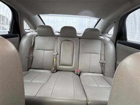 Used 2008 Chevrolet Impala LTZ image 24