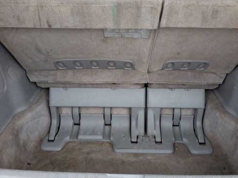 Used 2009 Toyota Sienna XLE image 37