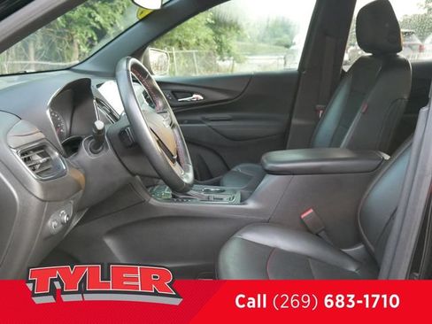 Used 2023 Chevrolet Equinox RS w/ RS Leather Package AWD/4WD image 35