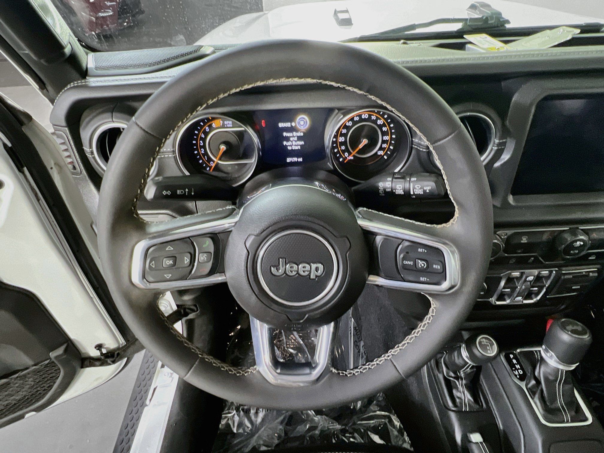 Used 2023 Jeep Wrangler Unlimited Sahara AWD/4WD image 11