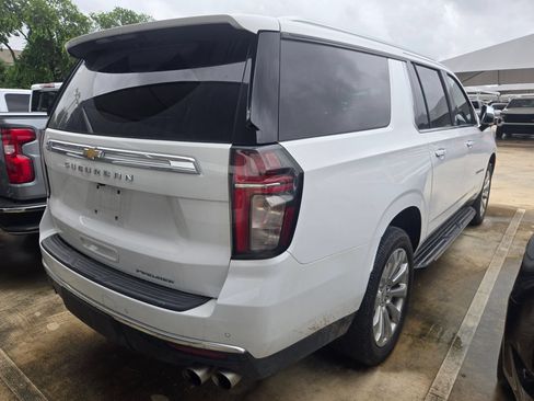 Used 2021 Chevrolet Suburban Premier AWD/4WD image 9
