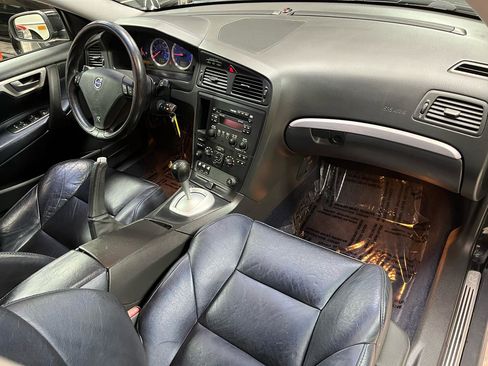 Used 2004 Volvo S60 R AWD/4WD image 10