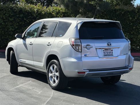 Used 2014 Toyota RAV4 EV image 4
