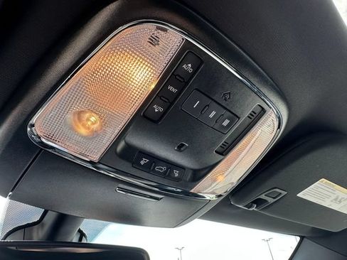 Used 2020 Dodge Durango R/T AWD/4WD image 18