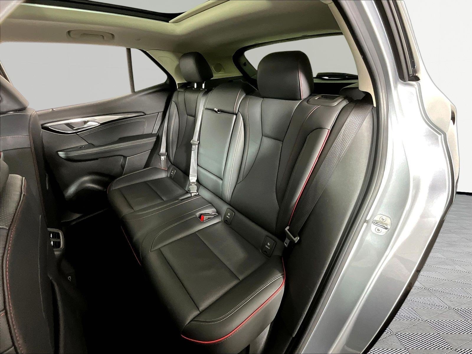 Used 2023 Buick Envision Essence w/ Sport Touring Package FWD image 22