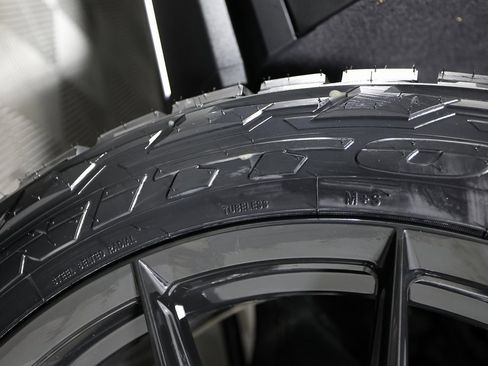 Used 2026 Cadillac Escalade ESV Platinum Luxury w/ LPO, Floor Liner Package image 49