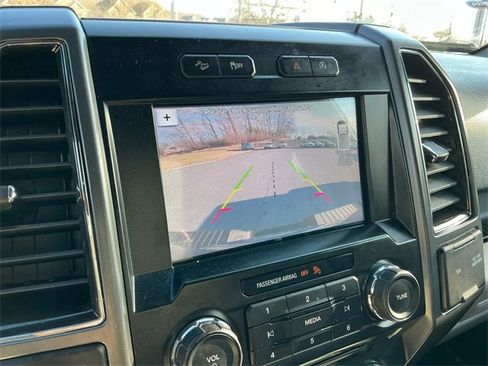 Used 2017 Ford F150 XLT w/ Equipment Group 302A Luxury image 23