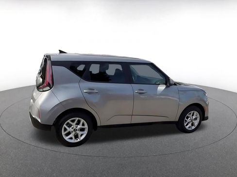 Used 2025 Kia Soul LX w/ LX Technology Package image 14