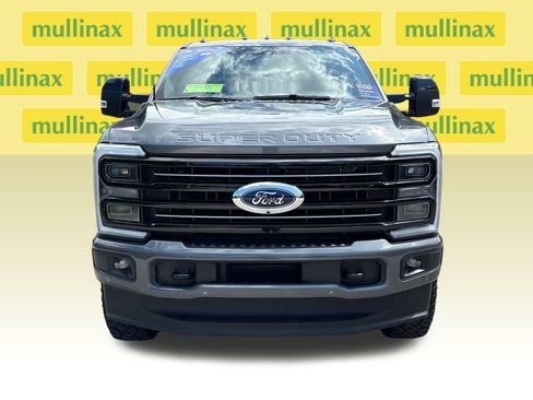 Certified 2025 Ford F250 Platinum w/ Tremor Off-Road Package AWD/4WD image 15