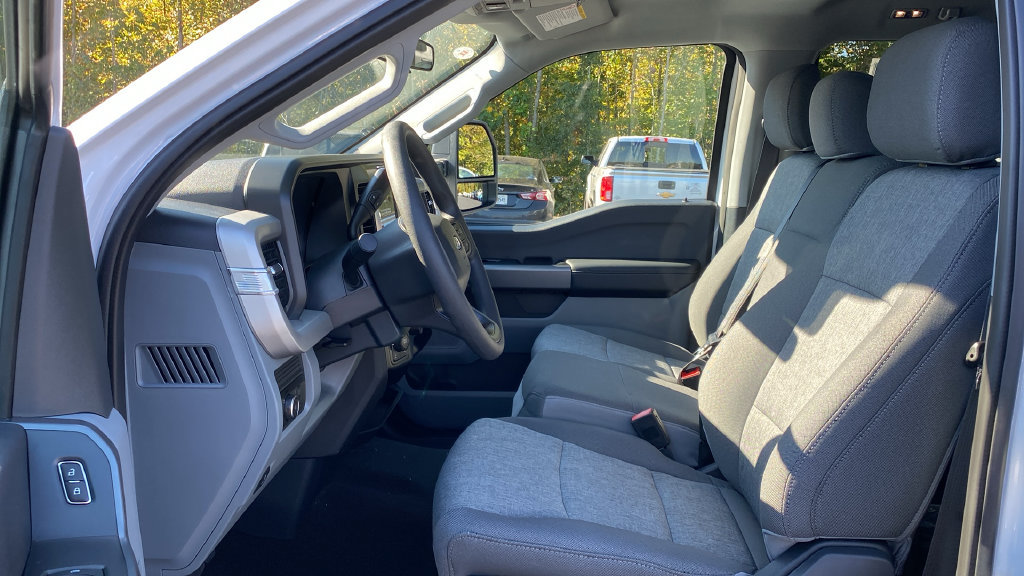 New 2027 Ford F250 XL w/ STX Appearance Package AWD/4WD image 16