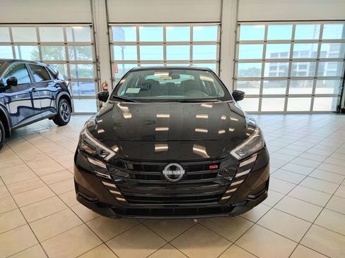 New 2025 Nissan Versa SR w/ Trunk Package image 7